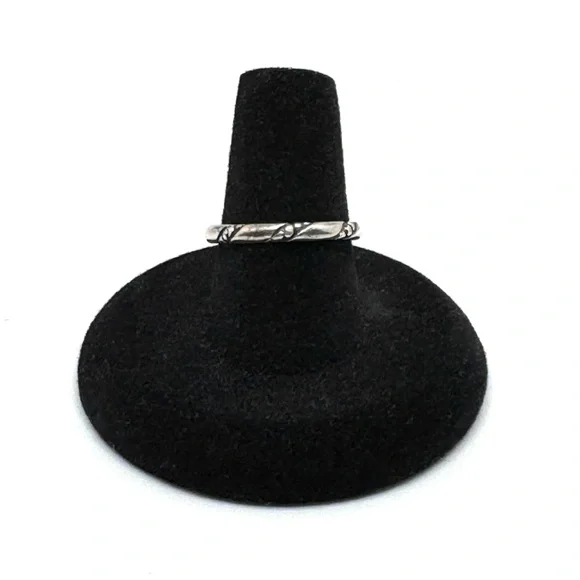 Sterling Silver Stacking Rings Dainty Bands Filigree Floral Size 7 1/2 to 7 3/4 - Picture 5 of 13